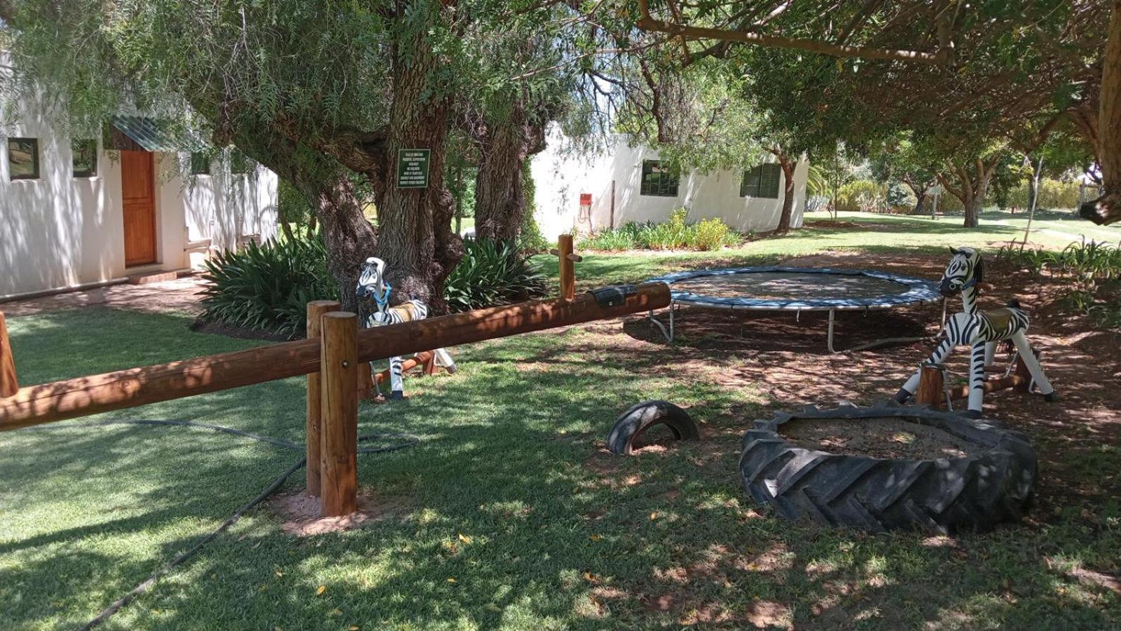 Kranskloof Country Lodge Oudtshoorn Exterior photo